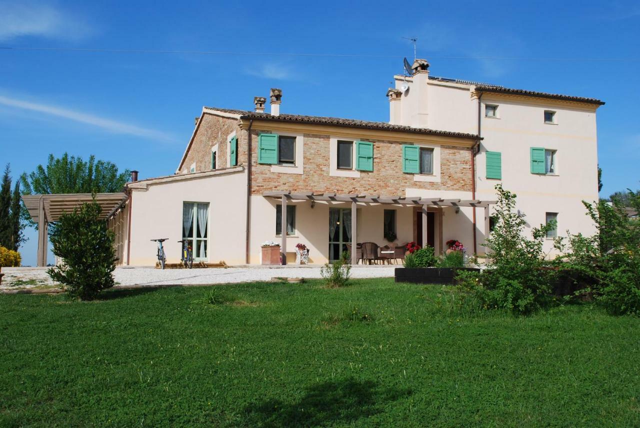 Le Maraclà Country House Iesi Exterior foto