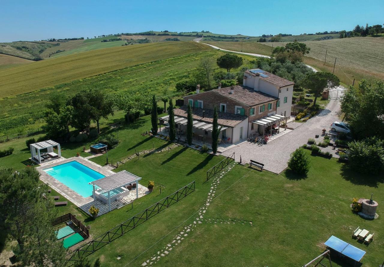 Le Maraclà Country House Iesi Exterior foto